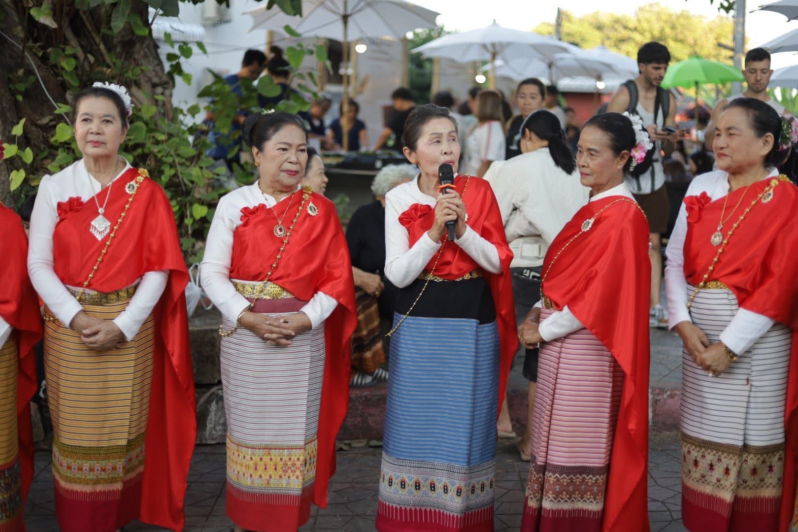 ภาพบรรยากาศกาดครั้งที่ 4