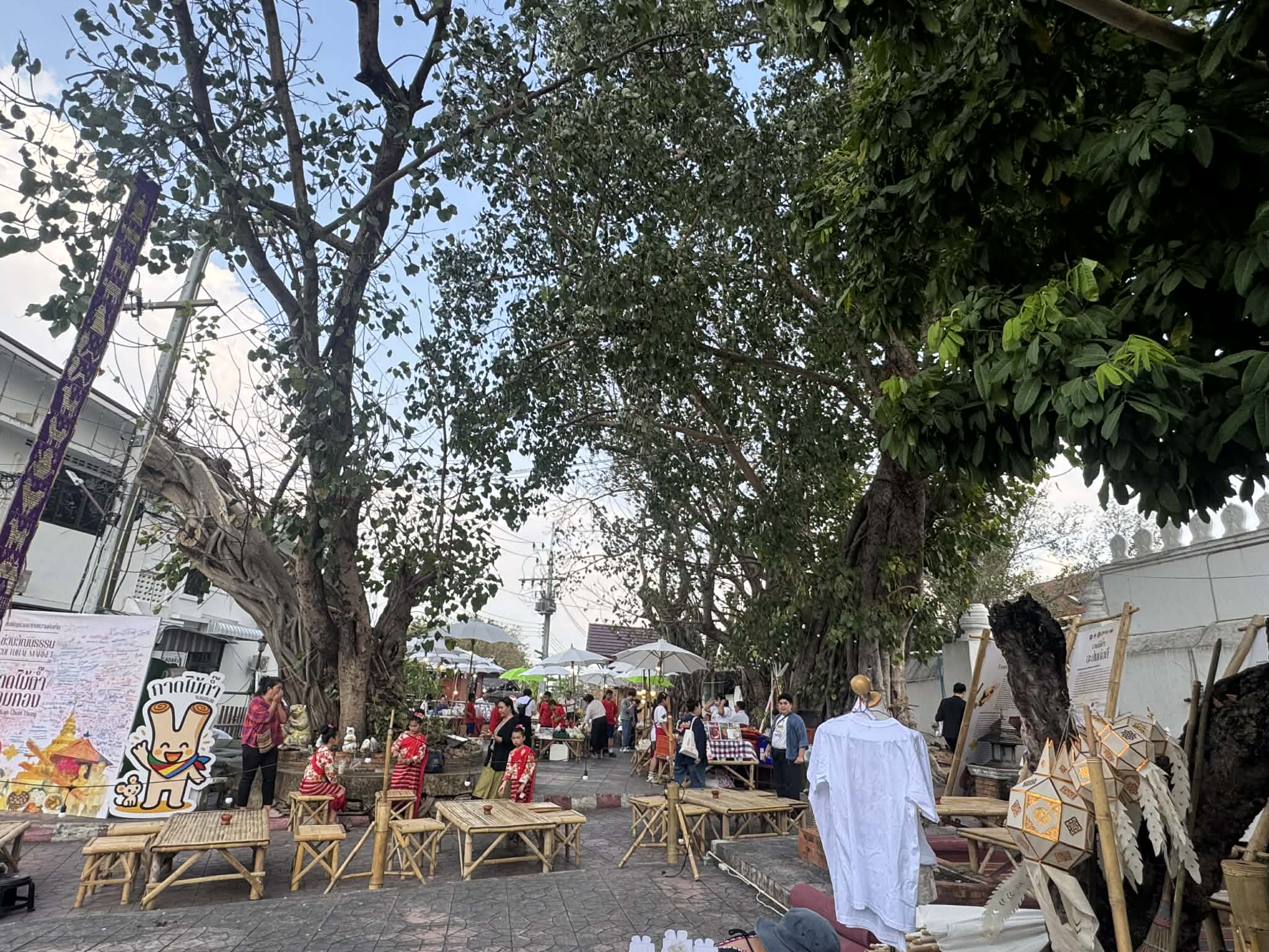 ภาพบรรยากาศกาดครั้งที่ 6